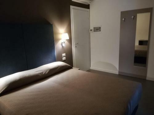 Hostal Garda Guest House