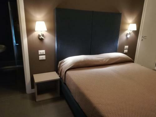 Hostal Garda Guest House