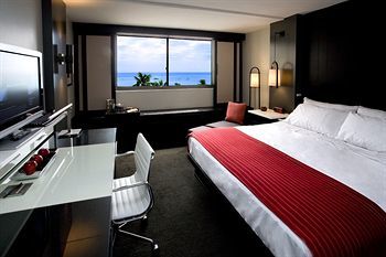 Hotel Renew