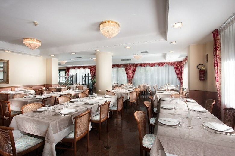 Hotel Zeus