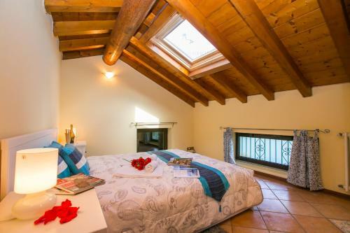 Cima Villa Sleeps 10 Pool