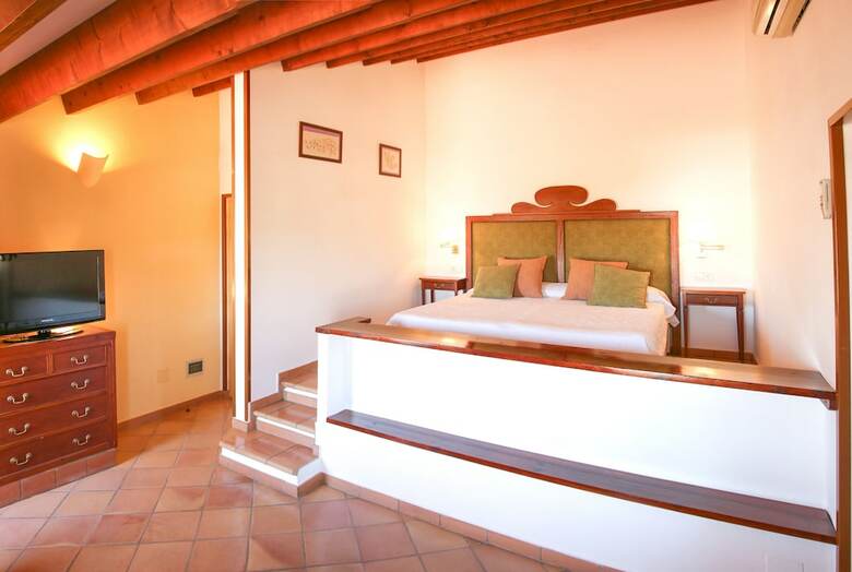 Hotel Son Tretze