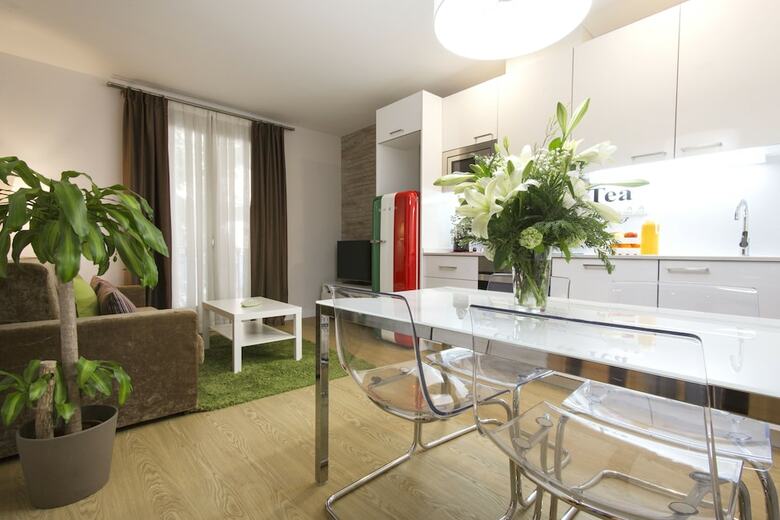 Dailyflats Apartments - Villarroel Centre