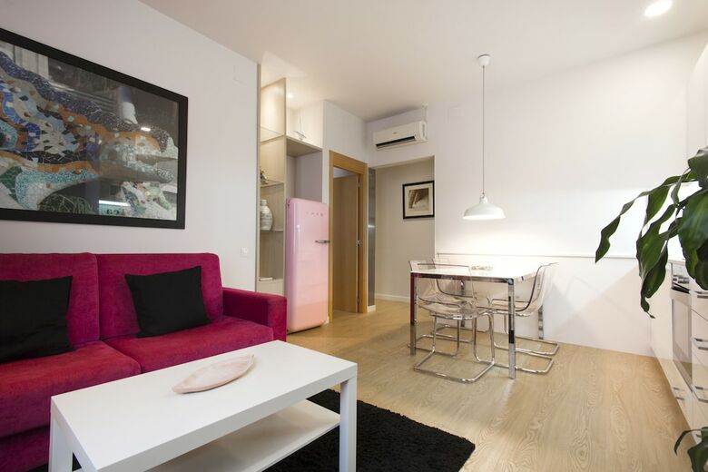 Dailyflats Apartments - Villarroel Centre