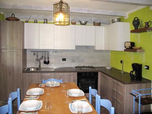Apartamento Locazione Turistica Casa Uni-c� (Cco492)