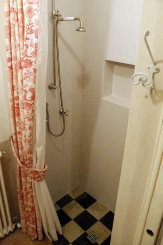 Hostal Private Room In Small Medieval Borgo
