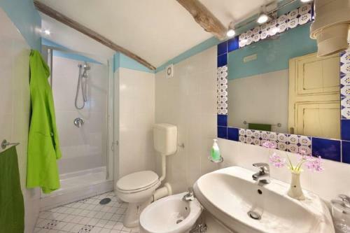 Colli Di Fontanelle Villa Sleeps 4 Pool Air Con