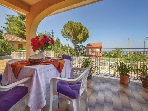 Three-bedroom Holiday Home In Zafferana Etnea