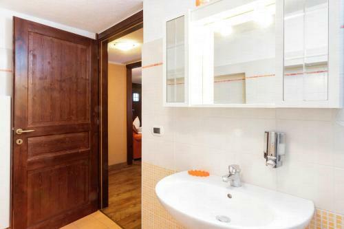 Apartamento Hellochalet_foyer Orange