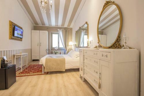 Hostal Corte Realdi Boutique Rooms
