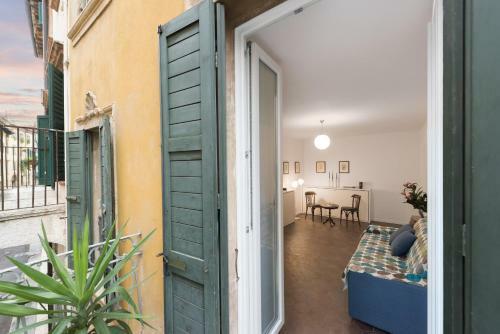 Isolo Holiday Apartment