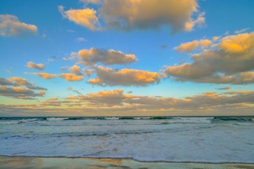 Hotel The Cove On Ormond Beach