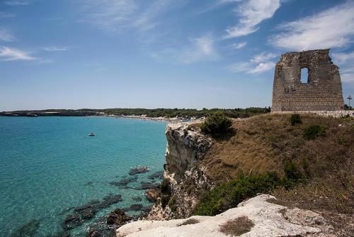 Cottage In Torre Dell'orso With Garden M198
