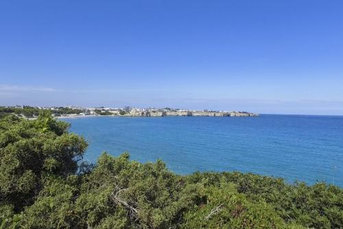 Cottage In Torre Dell'orso With Garden M198