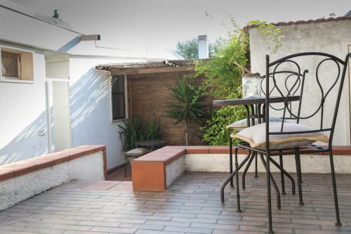 La Villa Apartments