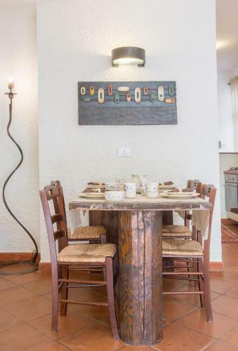 La Villa Apartments