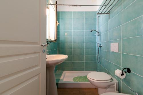 Broom Apartment