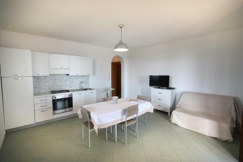 Red Sun Apartment