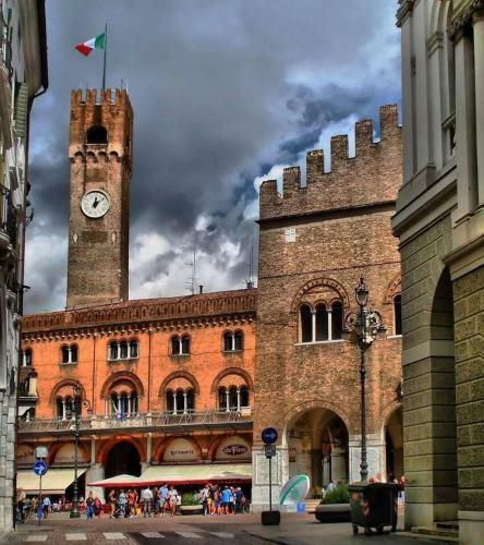 Apartamento Holiday Treviso Suite Lombardi