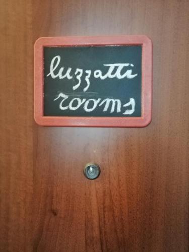Hostal Luzzatti Rooms