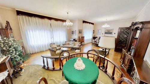 Apartamento Triestevillas Retro' Decor Laghi, 7guests