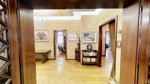 Apartamento Triestevillas Retro' Decor Laghi, 7guests