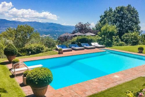 Troghi Villa Sleeps 8 Pool Air Con Wifi