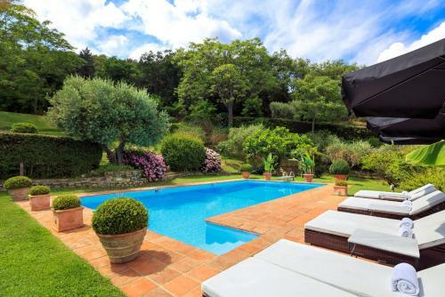 Troghi Villa Sleeps 8 Pool Air Con Wifi