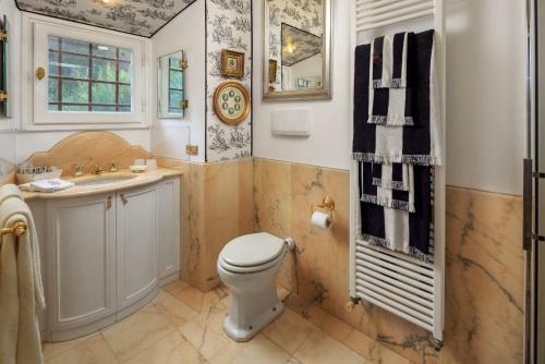 Troghi Villa Sleeps 8 Pool Air Con Wifi