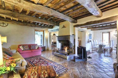 Umbertide Villa Sleeps 11 Pool Wifi