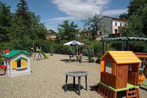 Strada In Chianti Apartment Sleeps 9 T241224