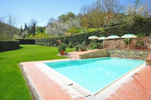 Strada In Chianti Apartment Sleeps 9 T241224