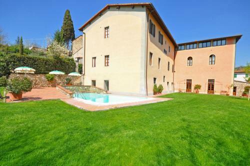Strada In Chianti Apartment Sleeps 9 T241224