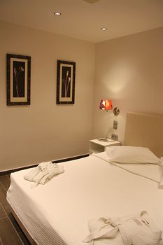 Piraeus Dream Hotel