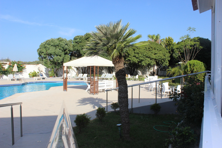 Hotel Happy Days