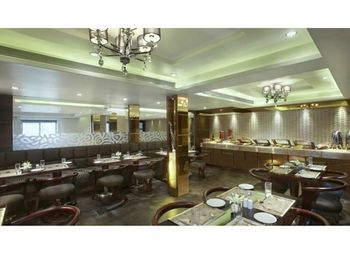 Hotel Suba Palace
