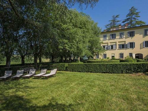 Serravalle Pistoiese Villa Sleeps 18 Pool Wifi