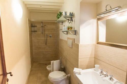 Serravalle Pistoiese Villa Sleeps 18 Pool Wifi