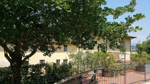 Serravalle Pistoiese Villa Sleeps 8 Pool Wifi