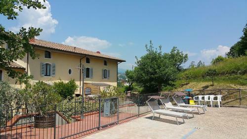 Serravalle Pistoiese Villa Sleeps 8 Pool Wifi