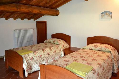 Serravalle Pistoiese Villa Sleeps 10 Pool Wifi