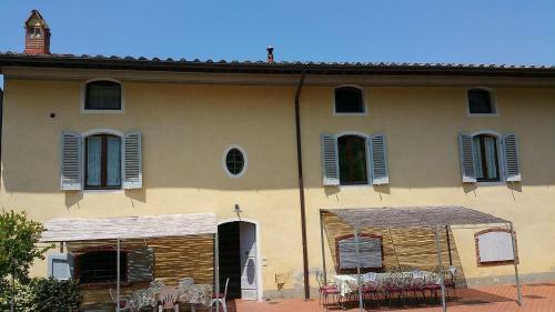 Serravalle Pistoiese Villa Sleeps 10 Pool Wifi