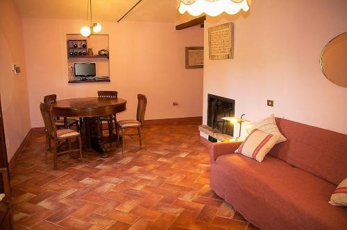 Serre Di Rapolano Villa Sleeps 2 Pool Air Con Wifi