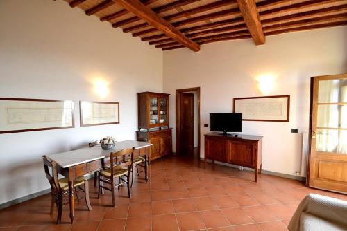 Siena Villa Sleeps 6 Pool Wifi