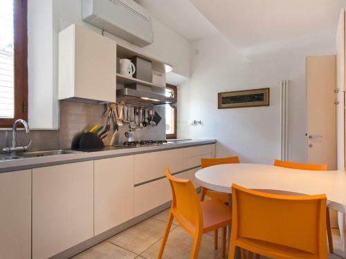 Matteotti Exclusive-3bd+2futon Elegant Apartment