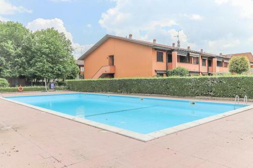 Sirmione Lake And Pool Holiday Apartment