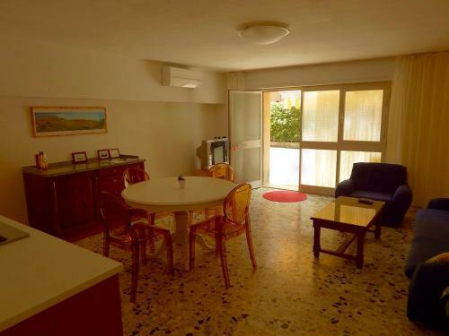 Apartamento S122 - Sirolo, Ampio Bilocale In Centro