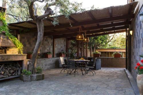Sorrento Villa Sleeps 8 Pool Air Con Wifi
