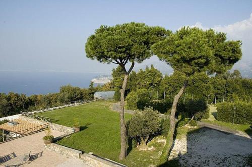 Sorrento Villa Sleeps 22 Pool Air Con Wifi