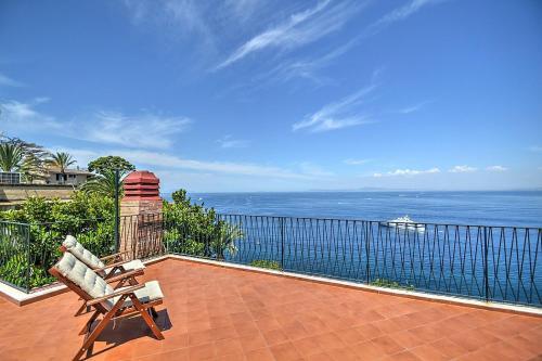 Sorrento Villa Sleeps 16 Air Con Wifi